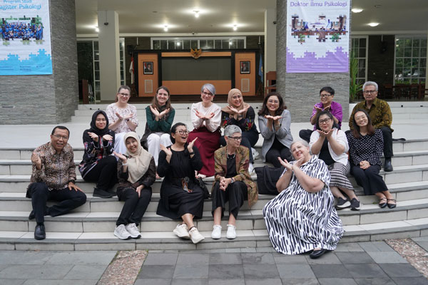 The group at Indonesia after the CSRTP workshop