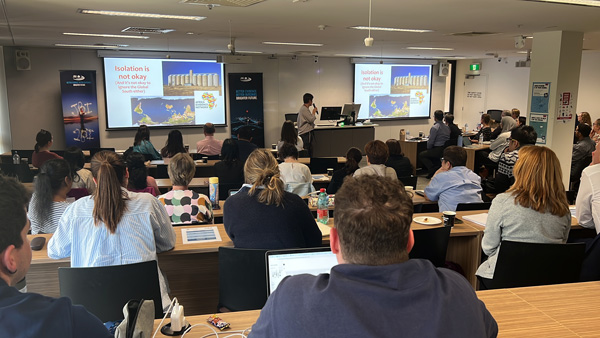 Prof Ruth Stewart, Director of the University of Johannesburg’s Africa Centre for Evidence and Chairperson of the Africa Evidence Network, presents to JBI Postgraduate Research Degrees students
