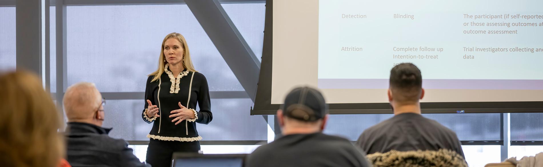 Jennifer Greenwood deliveres a lecture on early identification of undiagnosed obstructive sleep apnea to improves patient safety